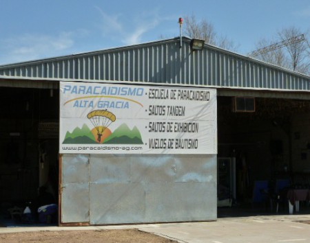 Empresa de Paracaidismo